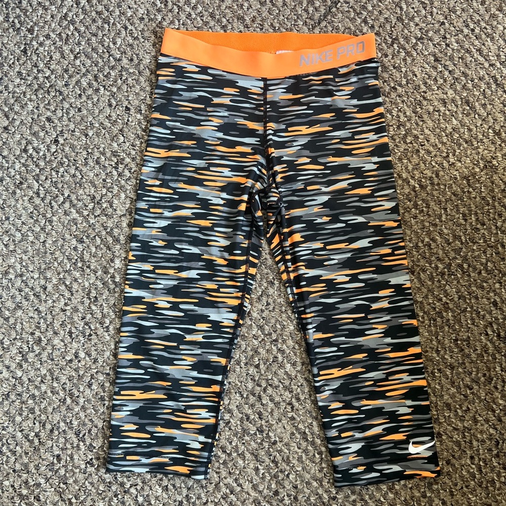 Nike Pro Capri Leggings women’s size large